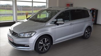 Volkswagen Touran 2,0 TDi, DSG,HIGHLINE,FULL LED