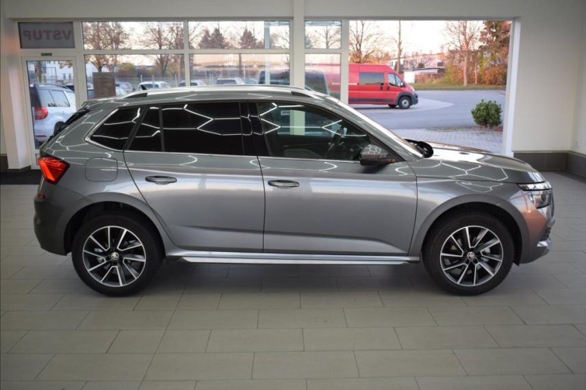 Škoda Kamiq galerie