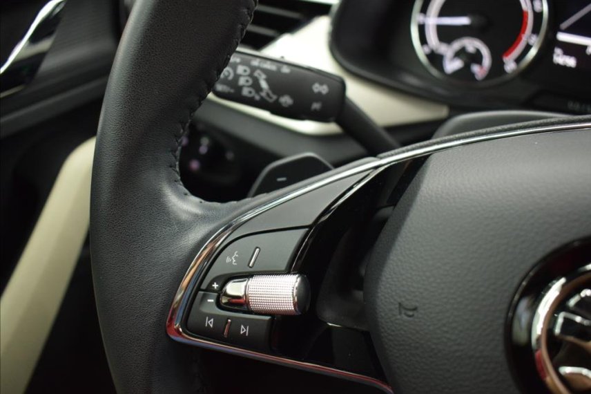 Škoda Kamiq galerie