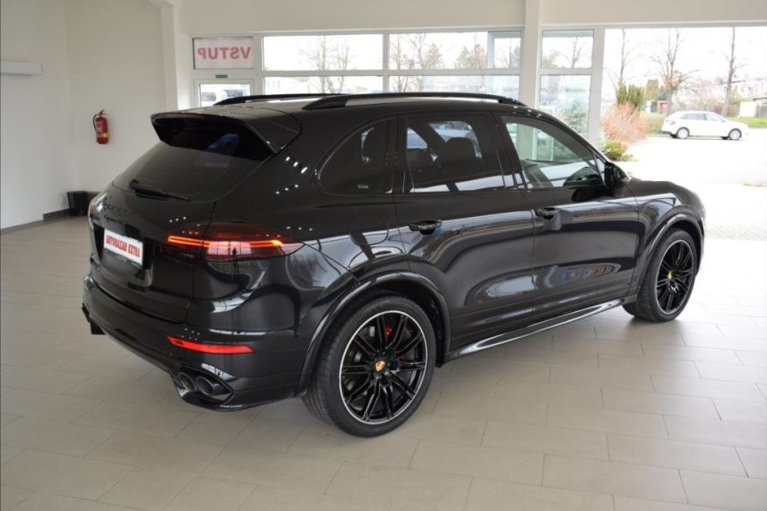 Porsche Cayenne galerie
