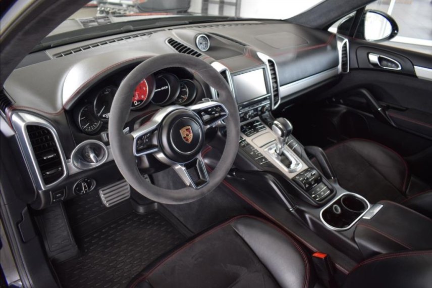 Porsche Cayenne galerie