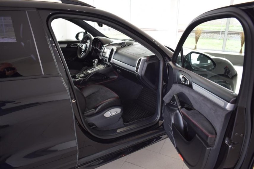 Porsche Cayenne galerie