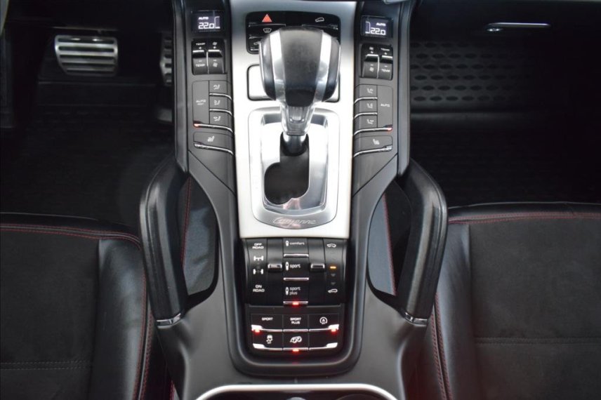 Porsche Cayenne galerie