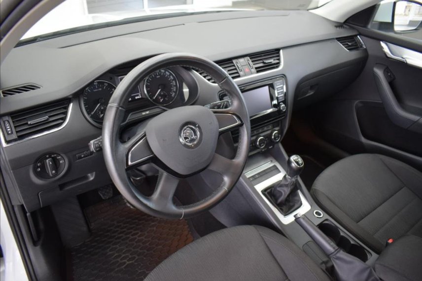 Škoda Octavia galerie