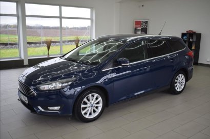 Ford Focus 1,5 i, ČR,1.maj.,plný servis,