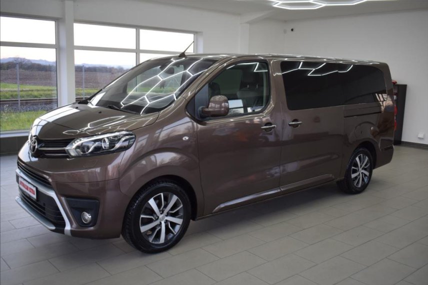 Toyota ProAce Verso galerie