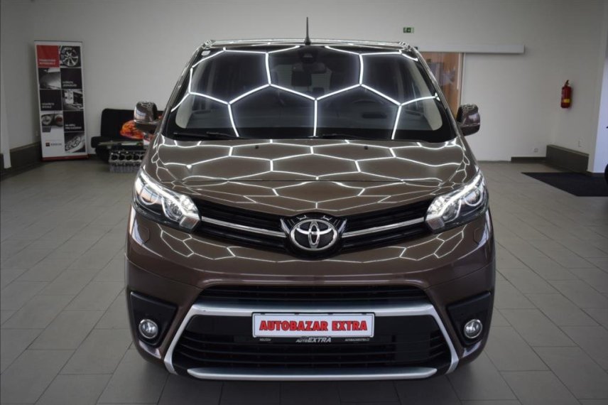 Toyota ProAce Verso galerie