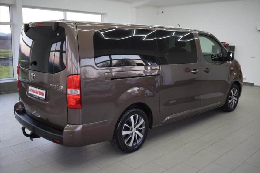 Toyota ProAce Verso galerie