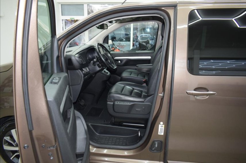 Toyota ProAce Verso galerie