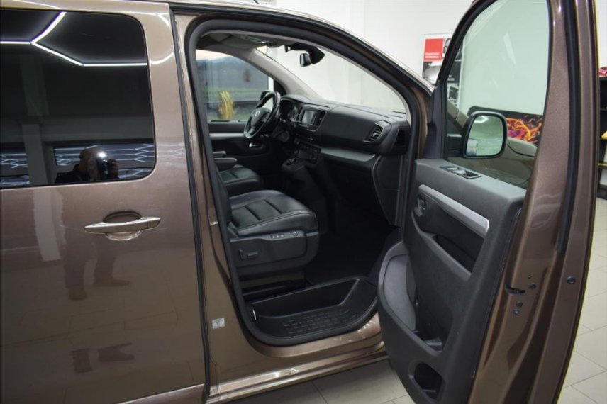 Toyota ProAce Verso galerie