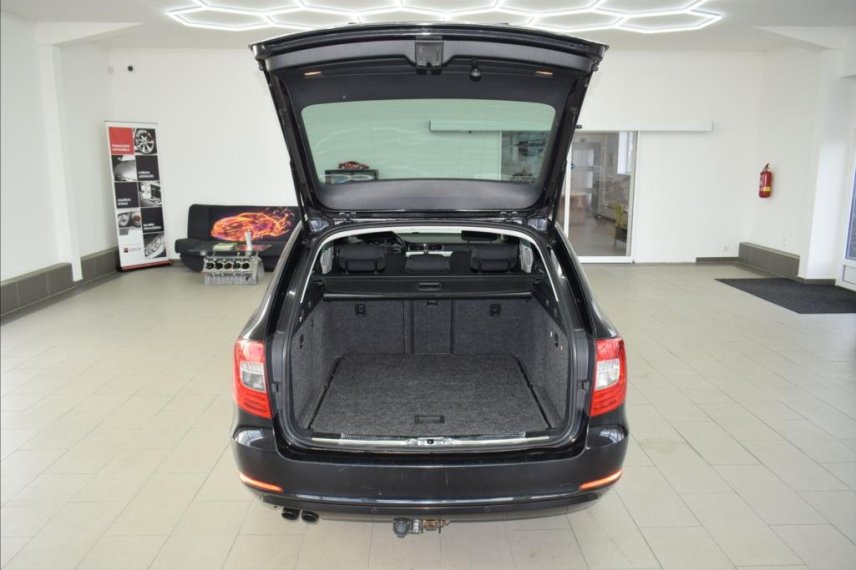 Škoda Superb galerie