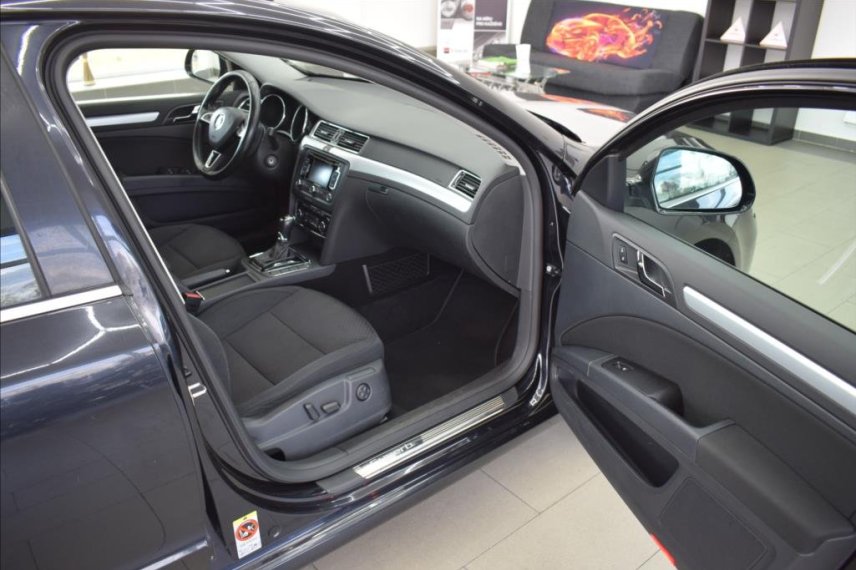 Škoda Superb galerie