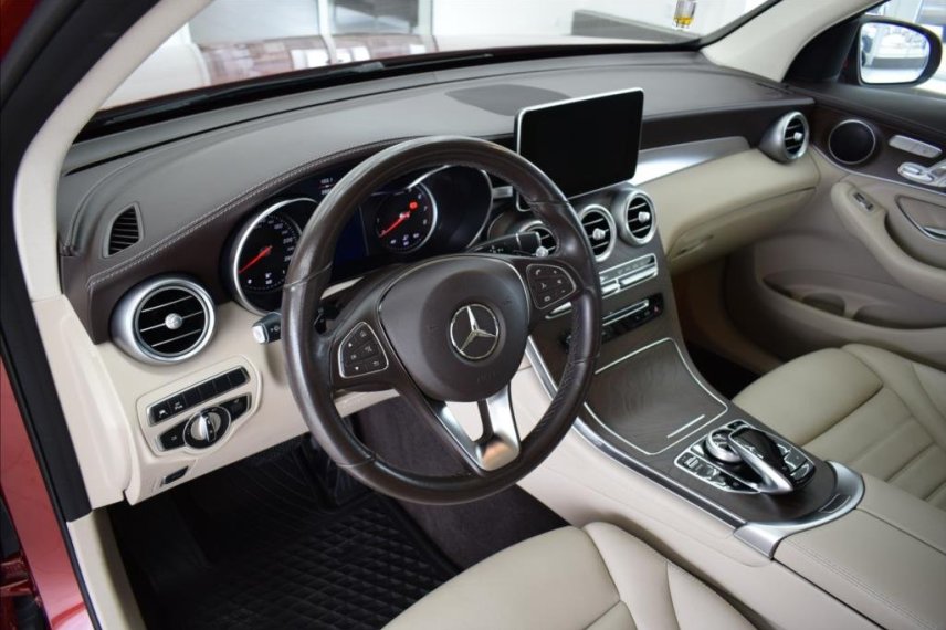 Mercedes-Benz GLC galerie