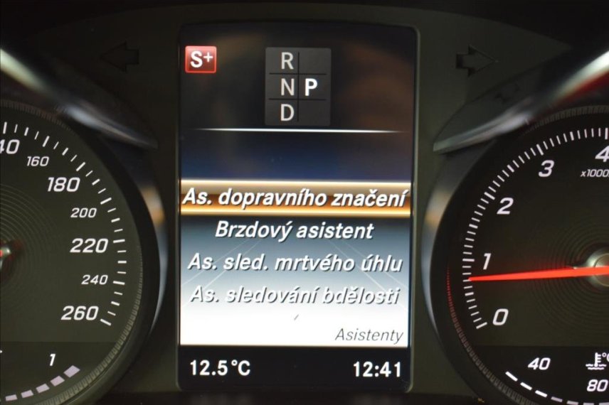 Mercedes-Benz GLC galerie