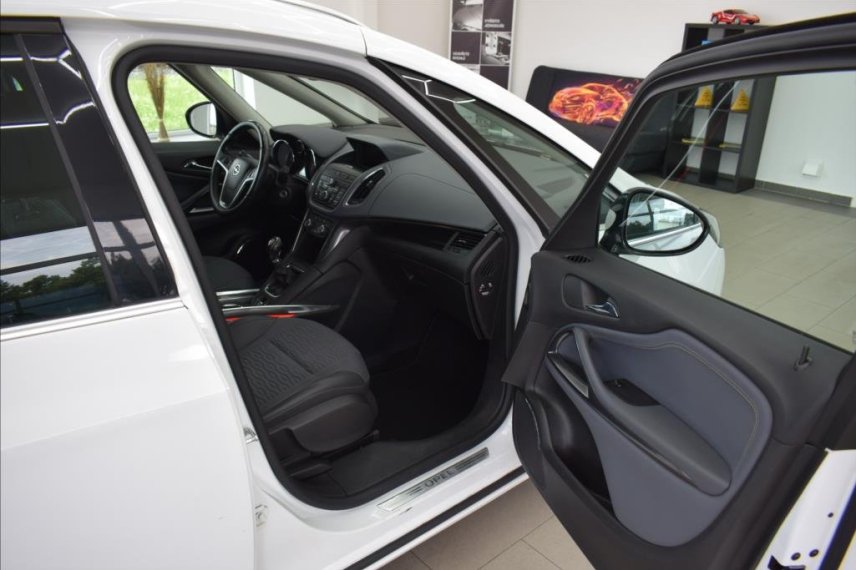 Opel Zafira galerie