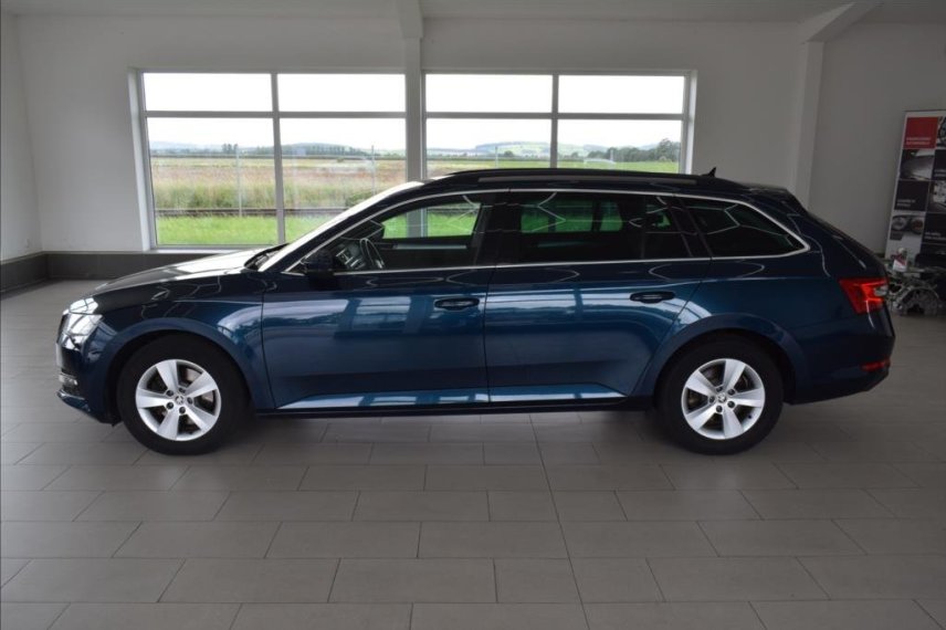 Škoda Superb galerie