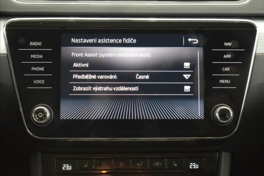 Škoda Superb galerie