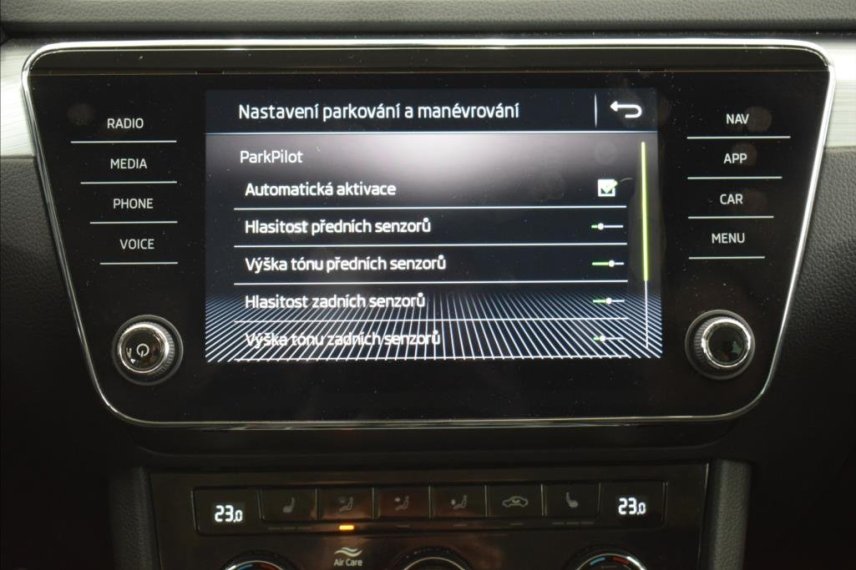 Škoda Superb galerie