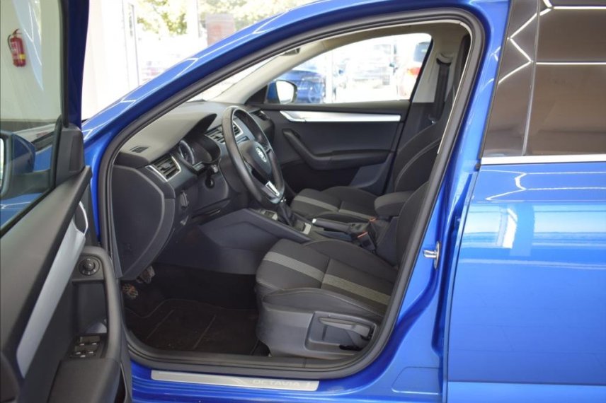 Škoda Octavia galerie
