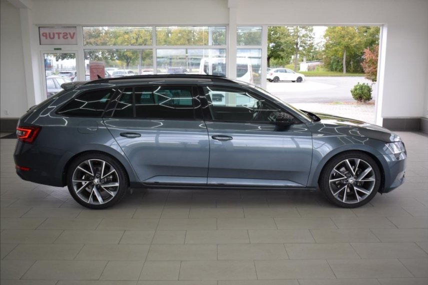 Škoda Superb galerie