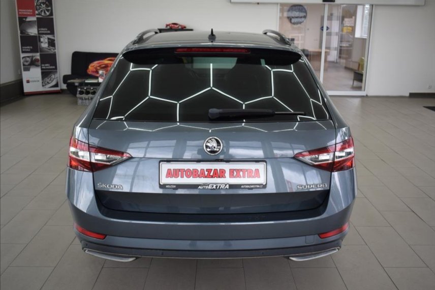 Škoda Superb galerie