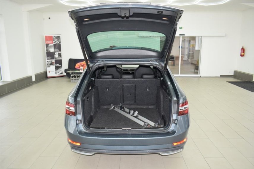 Škoda Superb galerie