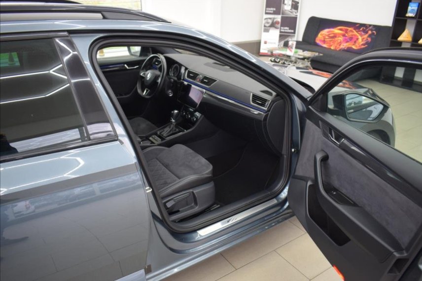 Škoda Superb galerie