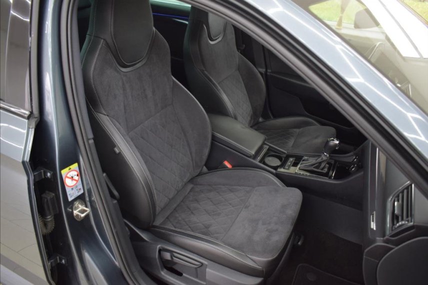 Škoda Superb galerie