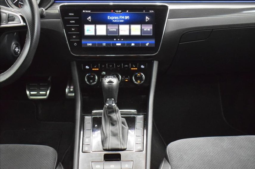 Škoda Superb galerie