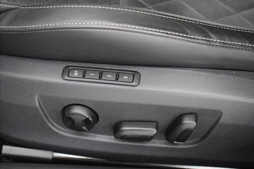 Škoda Superb galerie