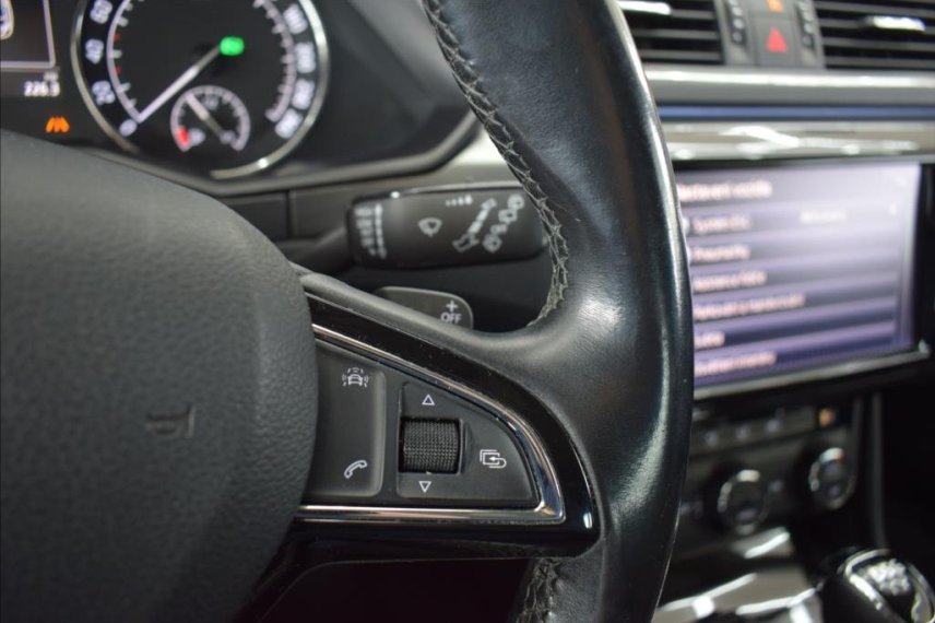 Škoda Superb galerie