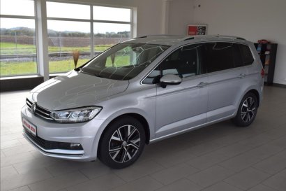 Volkswagen Touran 2,0 TDi, DSG,HIGHLINE,FULL LED