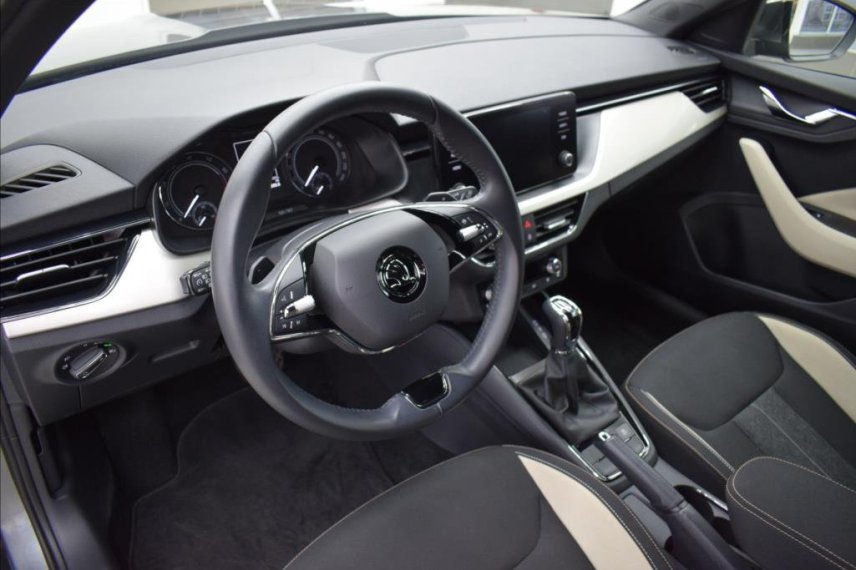 Škoda Kamiq galerie