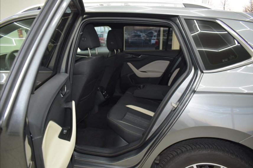 Škoda Kamiq galerie