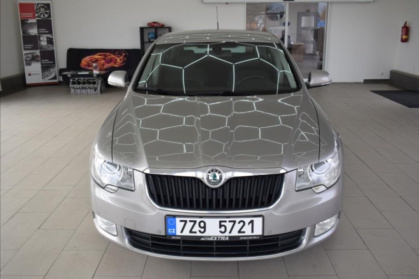Škoda Superb galerie