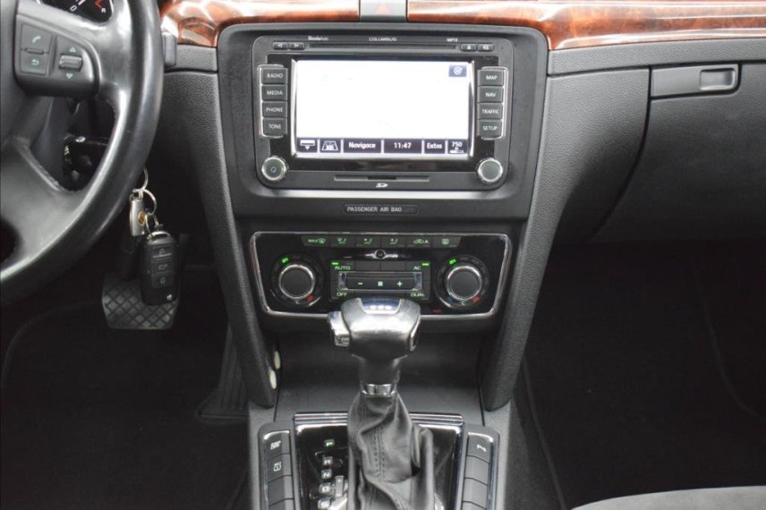 Škoda Superb galerie