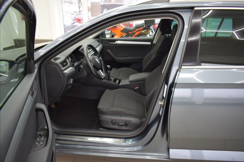 Škoda Superb galerie