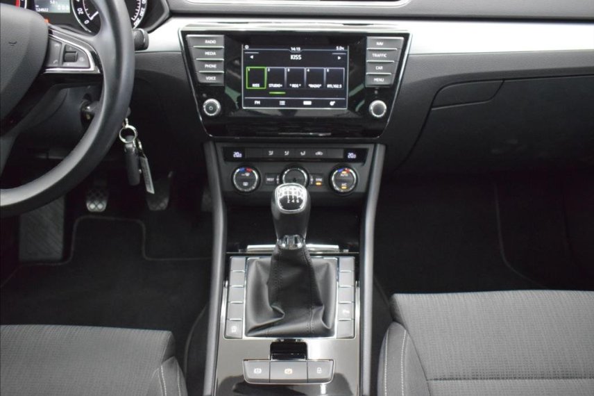 Škoda Superb galerie