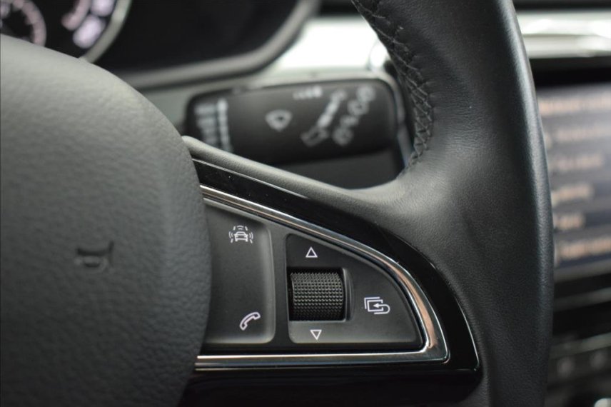 Škoda Superb galerie