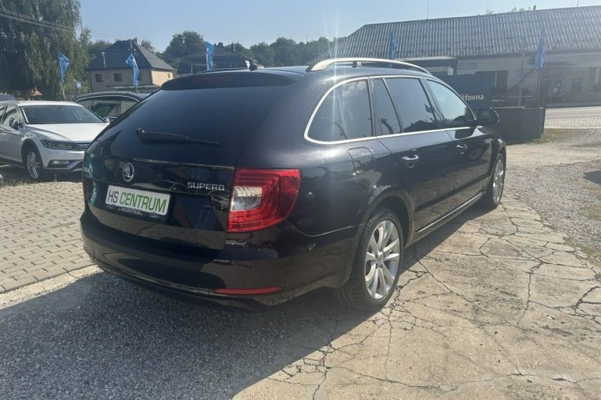 Škoda Superb galerie