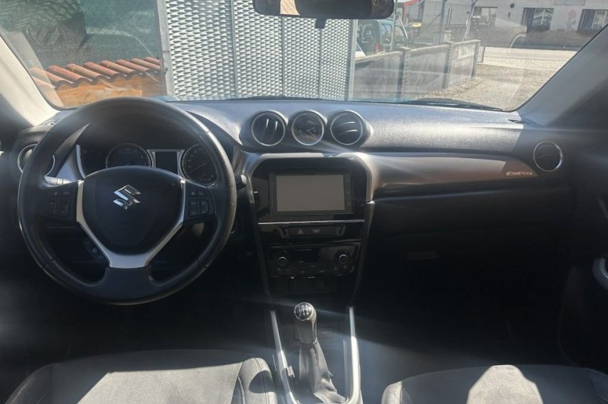 Suzuki Vitara galerie