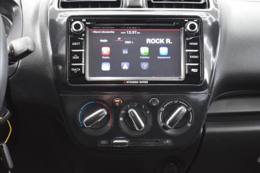 Mitsubishi Space Star galerie