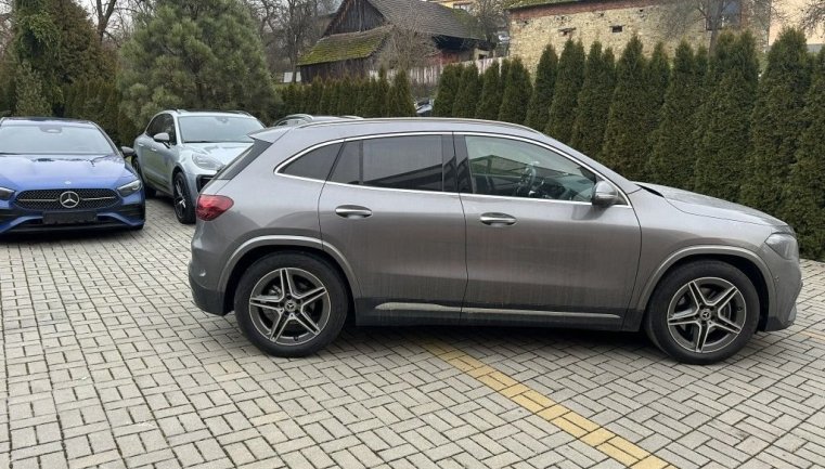 Mercedes-Benz GLA