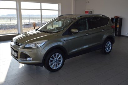 Ford Kuga 1,5 i EB, výhřevy,tažné,servis,