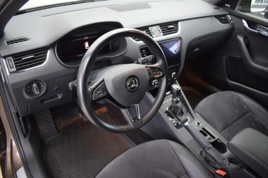 Škoda Octavia galerie