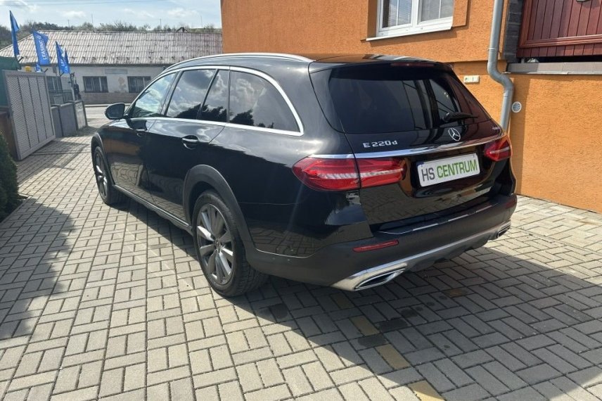 Mercedes-Benz Třídy E galerie