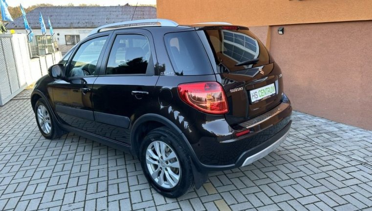 Suzuki SX4