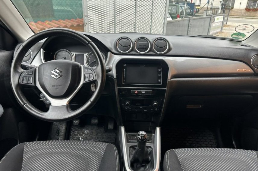 Suzuki Vitara galerie