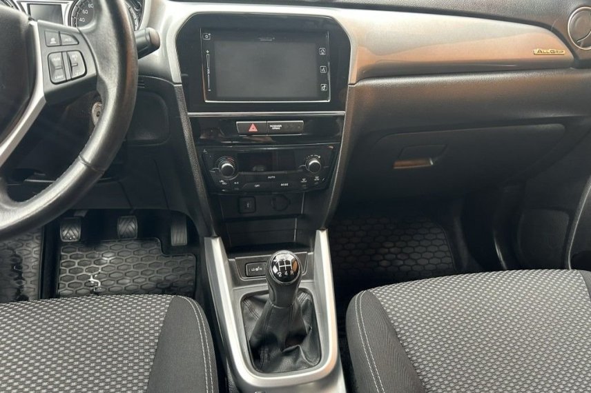 Suzuki Vitara galerie