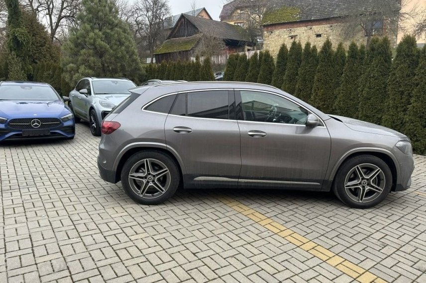 Mercedes-Benz GLA galerie